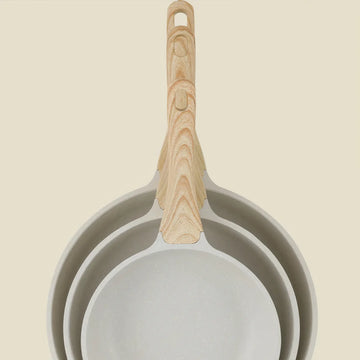Non-Stick Frying Pan – Versatile for Every Kitchen - Yui's Kitchen